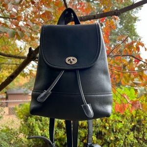Vintage Coach 9960 mini daypack backpack smooth leather black and silver nice!!